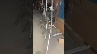 heavy tripod Expanded height: 4.4m  load Weight 100kg