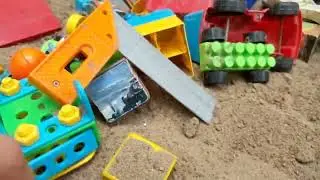 Неупрямые машинки в песочнице натворивщики (Серия 15)