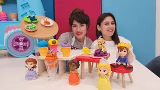 Çocuk oyuncakları. Play Doh yemek yapma oyunu! Oyun hamuru ile renkleri öğrenelim