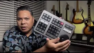 Blackmagic Design Davinci Resolve Speed Editor Bundle with Davinci Resolve 18 Studio (Activation Car
