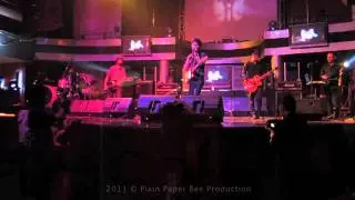 Heinrich Maneuver - Pemburu (Live at Liquid Cafe Yogyakarta)
