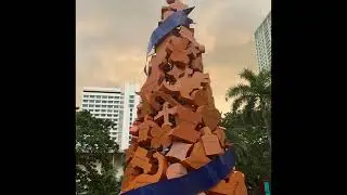 Louis Vuitton Giant Tree!😱😱🥰🥰🥰👏👏/ Greenbelt, Makati #shorts