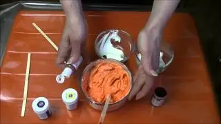 Coloring Whipped Cream Frosting/Icing  | Chox Decorates Cakes #19