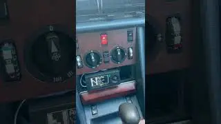 W126 500SE with Elbe m117 Efi and 5G tronic transmission with OfGear controller.
