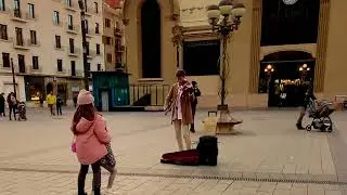UKRAINIAN VIRTUOSIC VIOLINIST SPINS MAGIC WITH HIS BOW