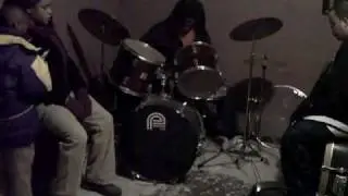Elton plays drums 1