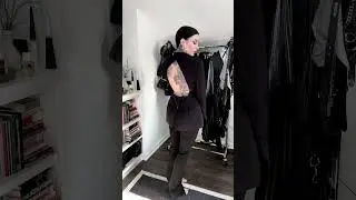 BACKLESS BLAZER 🖤🖤🖤 rented from Rent The Runway styled with Baby Turns Blue Belt #veganstyle