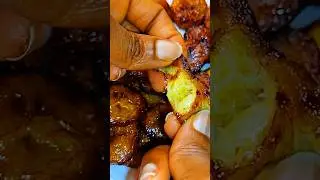 how to fry plantain. #banana #food #foodie #recipe #youtubeshorts #cooking #plantains #trending