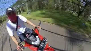 Moto front view - insta360 one R - at kenjeran park