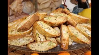 Кантуччи.  Итальянское печенье с орехами