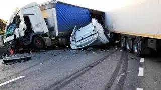 Bad Car Drivers 2021 #Road Rage And Car Crash Compilation #Bad Drivers USA #31