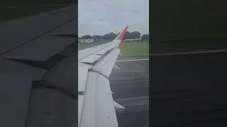 Stunning Landing At Singapore Onboard a Air Asia A320 #shorts #stunning #landing #onboard #amazing