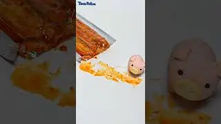 Peppa Pig greedily eats grilled sausages #peppapig
