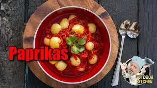 Paprikaš Rezept mit Kartoffeln - Veganer Paprikaeintopf vom Balkan