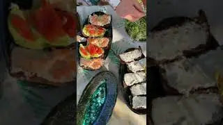 Керамическая тарелка - селедочница