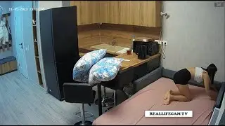 VANESSA MAKING BED - REALLIFECAM TV
