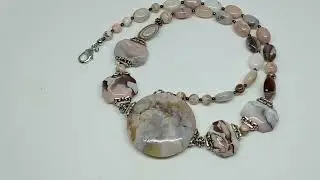 Колье. Розовый опал и агат Ботсвана.
