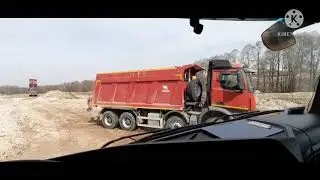 Mercedes arocs 8×4 we carry slurry and fall into the sand