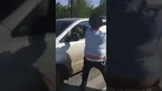 Мусор обосрался об бронь стекло)