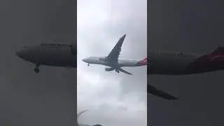 Qantas A330 Arrival at Melbourne airport  #aviation #planespotting #aviationlovers #planespotter