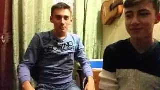 Пацаны дурачатся