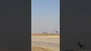 Airbus 320 Avout to take off