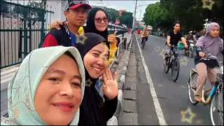 loose in happy