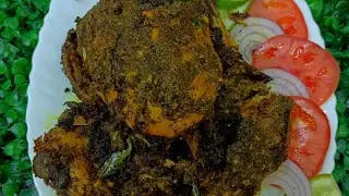 ഒരു കോഴിയെ കുരുമുളക് തേച്ചു അങ്ങ് പൊരിച്ചെടുത്താലോ.. 😋👌Full chicken pepper fry 😍 #Chickenpepperfry