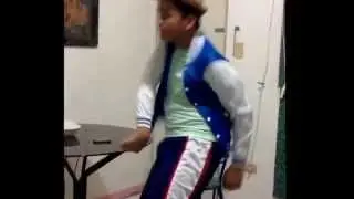 When you're stalker calling you (Vine)