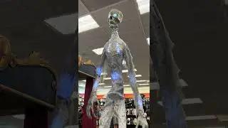 Giant Death Ray In-Store Demo - Spirit Halloween 2024