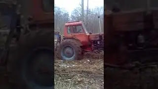 МТЗ-82 с захватом в лесу