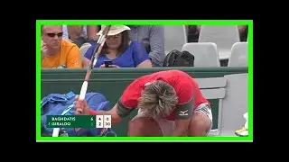 Baghdatis breaks down in tears and smashes his racket By J.News