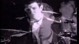 ♥Chris Isaak♥ ~ ♫Blue Hotel♫ '87 720p
