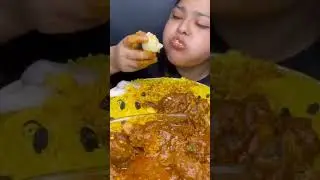 Spicy Mutton Curry and Garlic Naan 