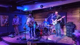 TDMcGB at On Tap   Essex Junction VT - 06-23-23 - Set 1