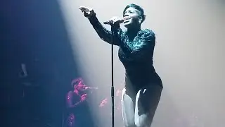 Fantasia Performs 