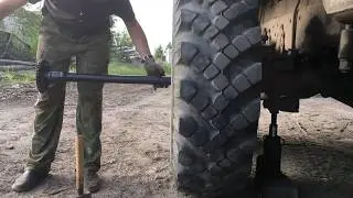 Ural 5557 logging truck. How to adjust the brake pads.