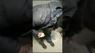 Алкоголик и Бомж Колян не возвращается домой, ему нравится быть бездомным. Пенсии хватит на год.