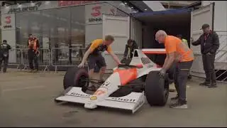 MCLAREN MP4/5B NO BRASIL ELA ESTÁ ENTRE NÓS.