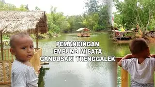 Naik Perahu Getek dengan Bocil Petualang di Pemancingan Embung Wisata Gandusari Trenggalek