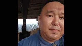 У себя дома в деревне один день помог уборкой каровника .