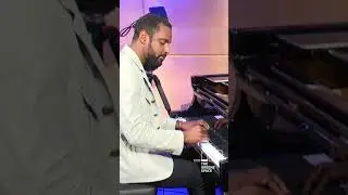 Carlos Simon Performs Sade's Love Is Stronger Than Pride  #music #sade #randb #classicalmusic