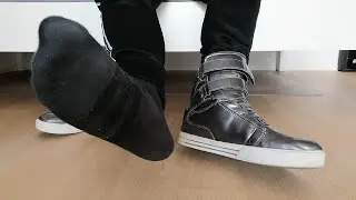 SMELLY Adidas Crew Socks in SUPRA TK Society