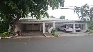 Bungalow with Swimming Pool in Alabang Hills