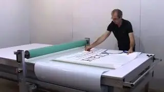 Наклейка пленки. Планшетный ламинатор.