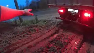 Месим грязь на Камаз 6520 и 65115.Давно такой бульон не возил в самосвале..