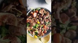 Salade de gésiers de canard confits aux figues