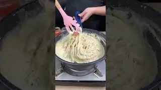 RECIPE FOR CREAMY PASTA WITH BACON IN LESS THAN 15 MINUTES.