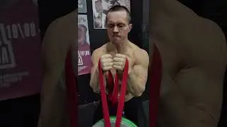 Так тренируются мощные Руки-Загребуки  
