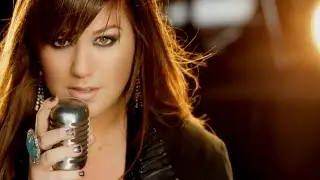 Kelly Clarkson, Stronger (What Doesnt Kill You) w/lyrics